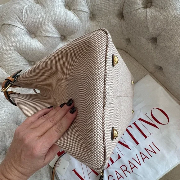 Auth. Valentino Garavani Antibes Tote - New Condition - Picture 9 of 15